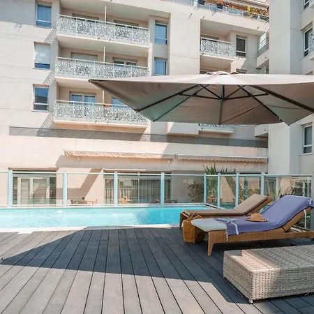 Ξενοδοχείο με διαμερίσματα Zenitude Quality 3*