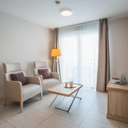 Zenitude Hôtel-résidences Niza